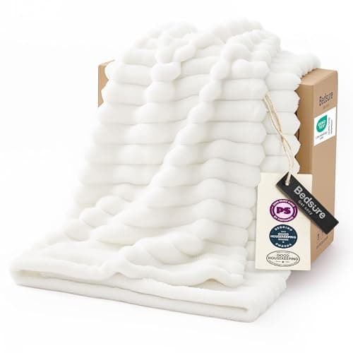 Bedsure Fleece Throw Blanket Review: The $15 Amazon Best-Seller Test