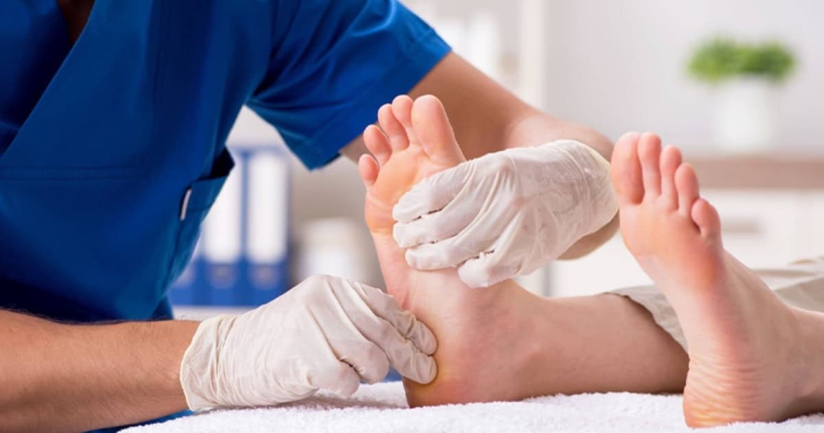 Nooro NMES Foot Massager