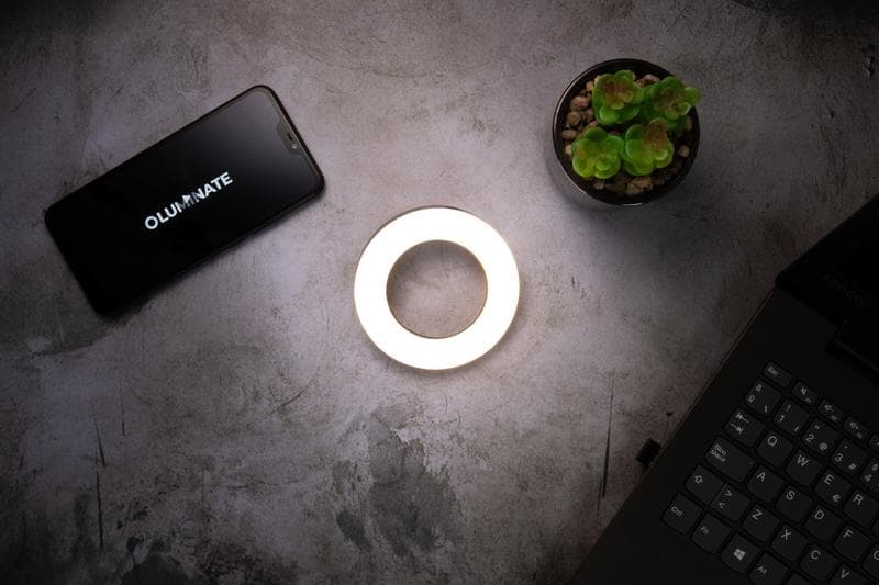 OlumiRing Review: The Clip-On Ring Light for Any Device