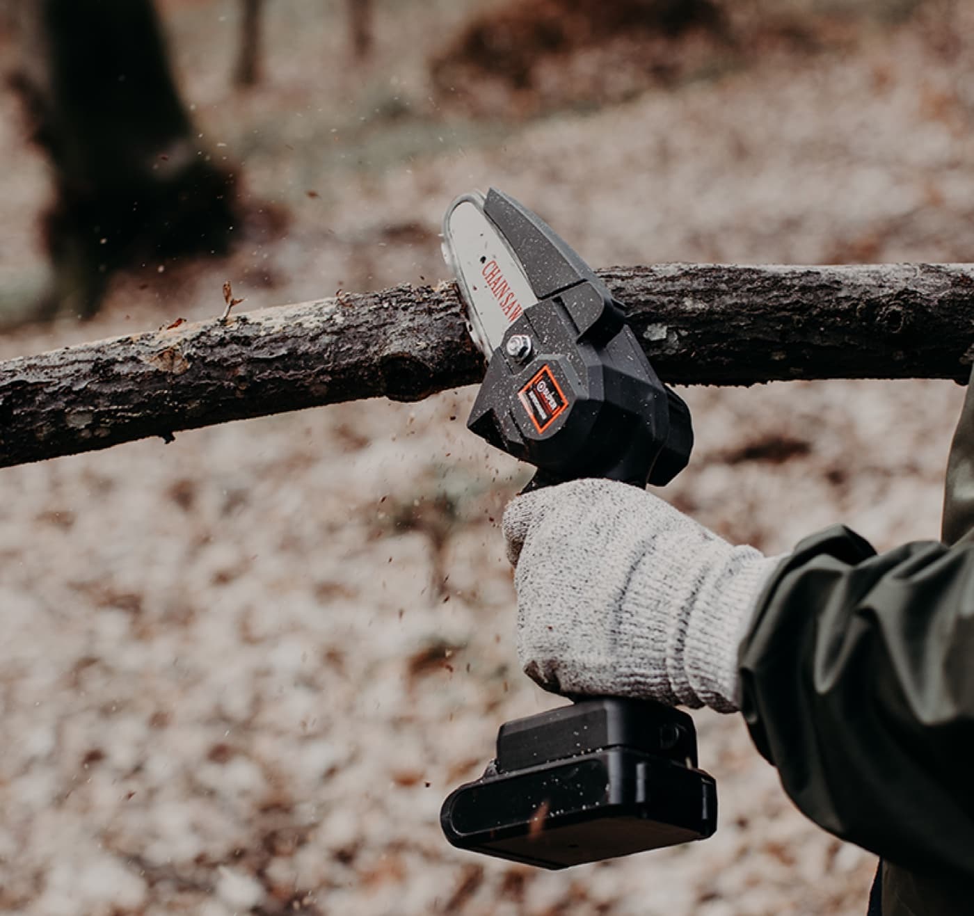 SuperSaw Cordless Mini Chainsaw by SuperBrandTools