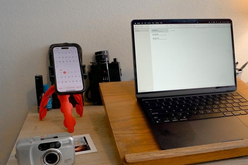 Tenikle Review: The Bendable Mount That Sticks Anywhere