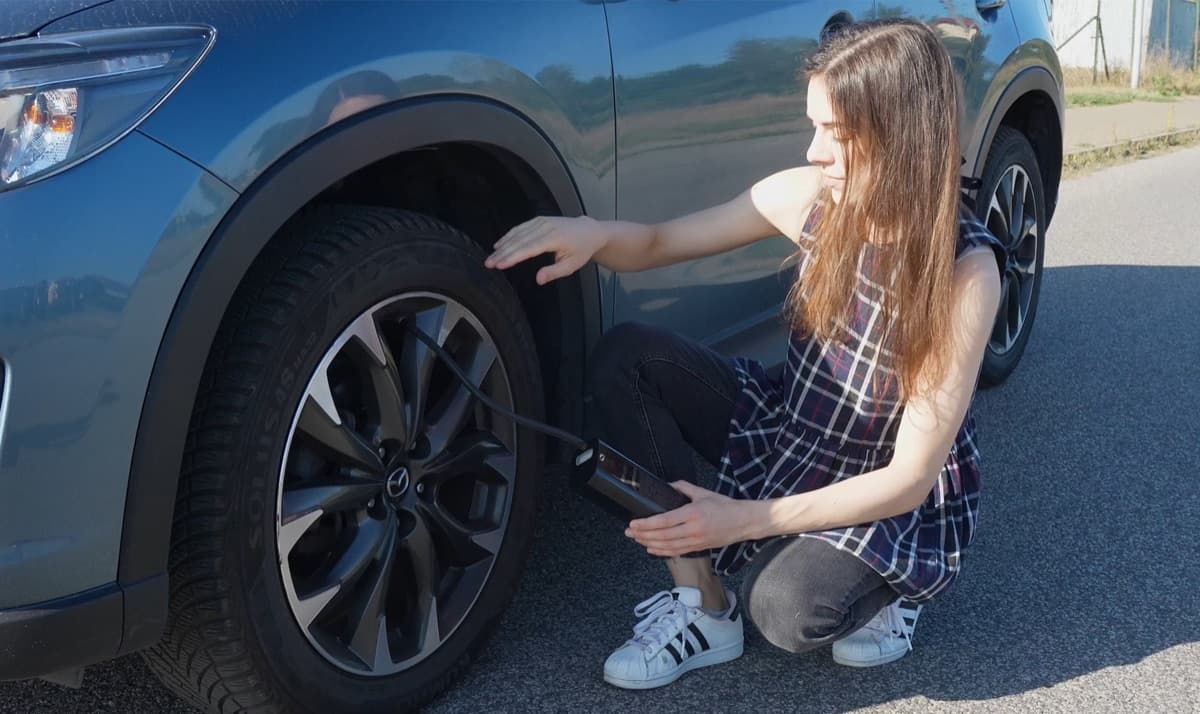 TireHero Smart Cordless Tire Inflator