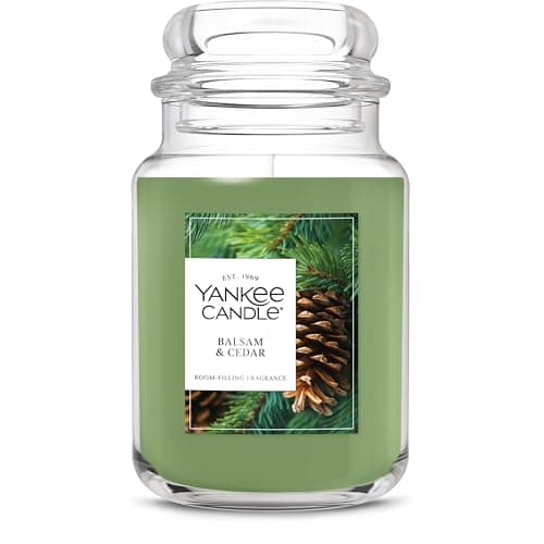 Yankee Candle Balsam & Cedar Review: The Winter Cult Scent